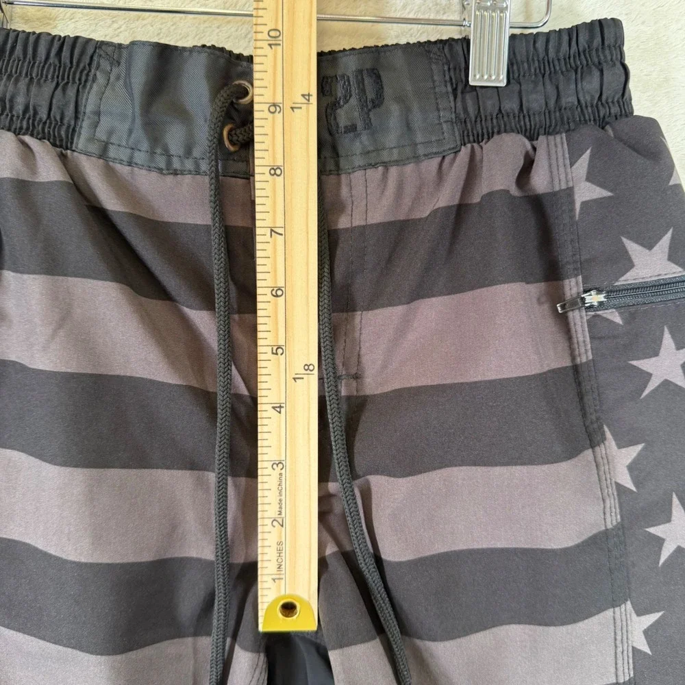 2POOD V4.0 American Flag Board Shorts Men's Medium Stretch Gym Crossfit USA